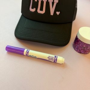 Black CUV Trucker